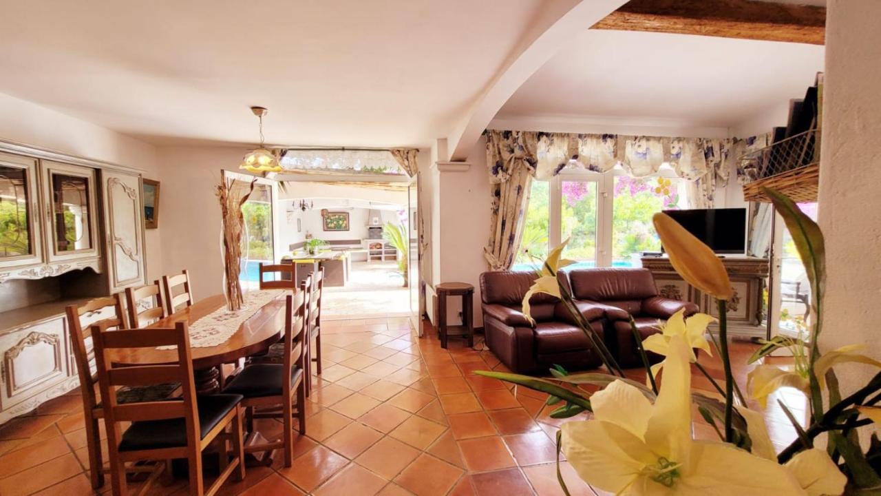 Villa Provencale A Sainte Maxime, Golf De Saint Tropez Exterior photo